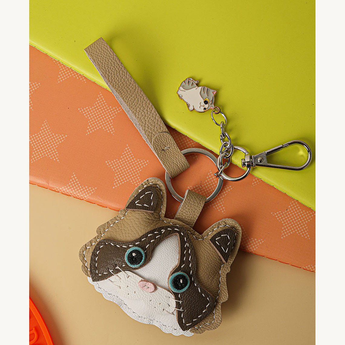 Cute Cat Leather Keychain Charm | Easy DIY Keychain Kit for Beginners - POPSEWING®