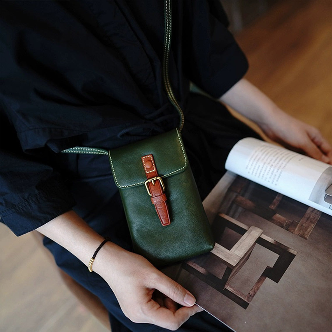 Vegetable Tanned Leather Slim Phone Bag