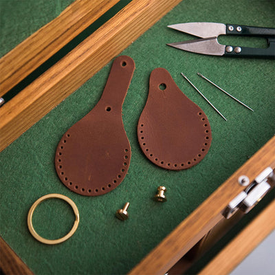 DIY Keychain Kits | Handmade APPLE AirTag Leather Holder Heritage Brown - POPSEWING™